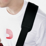Immagine di Tracolla nera per chitarra D'Addario Accessories con sistema di aggancio Planet Lock