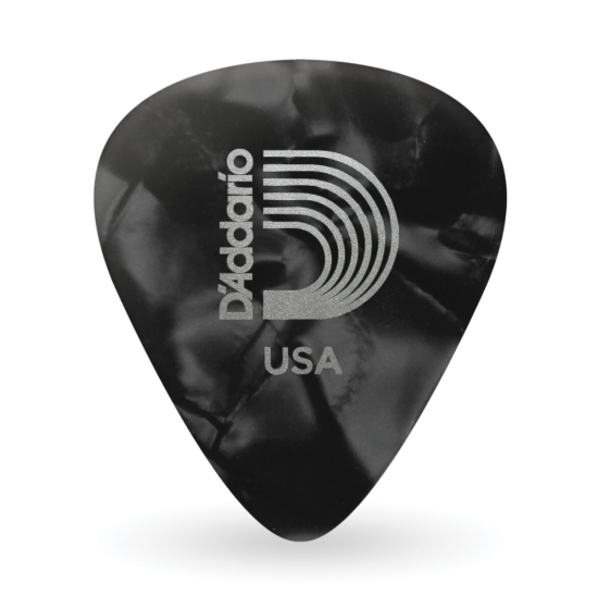 Immagine di Confezione da 10 plettri medi D'Addario Accessories, di colore nero perla, in celluloide