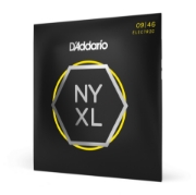 Immagine di D'Addario NYXL0946 - Corde avvolte in nickel per chitarra elettrica, scalatura super leggera per i cantini / scalatura normale per i bassi, 9-46