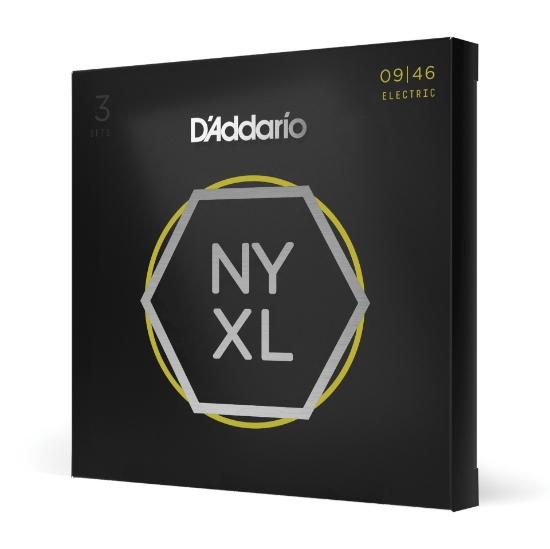 Immagine di D'Addario NYXL0946-P - Corde avvolte in nickel per chitarra elettrica, scalatura super leggera per i cantini / scalatura normale per i bassi, 9-46, 3 mute