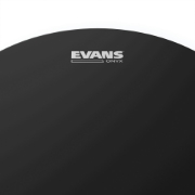 Immagine di Confezione da 3 pelli sabbiate a doppio strato EVANS Onyx per tom rispettivamente di 12 ", 13 " e 16 ", Standard