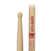 Immagine di Bacchette in hickory ProMark 717 con punta in legno, design di Rick Latham