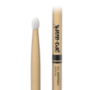 Immagine di Bacchette ProMark Classic Forward 747 in noce americano, punta ovale in nylon