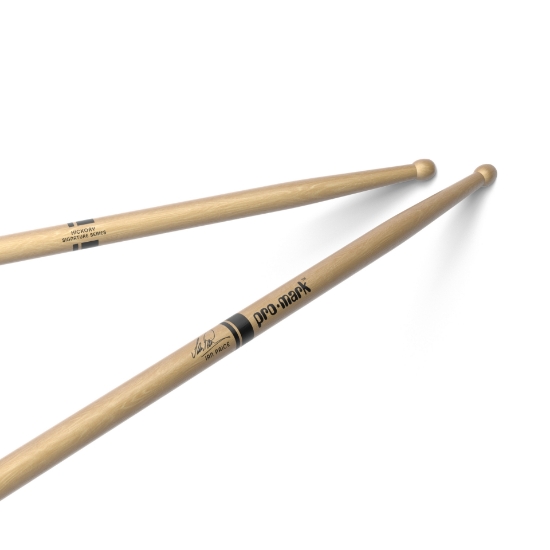 Immagine di Bacchette in hickory ProMark 808L con punta in legno, design di Ian Paice